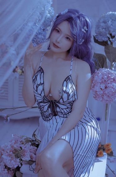 美丽的女邻居